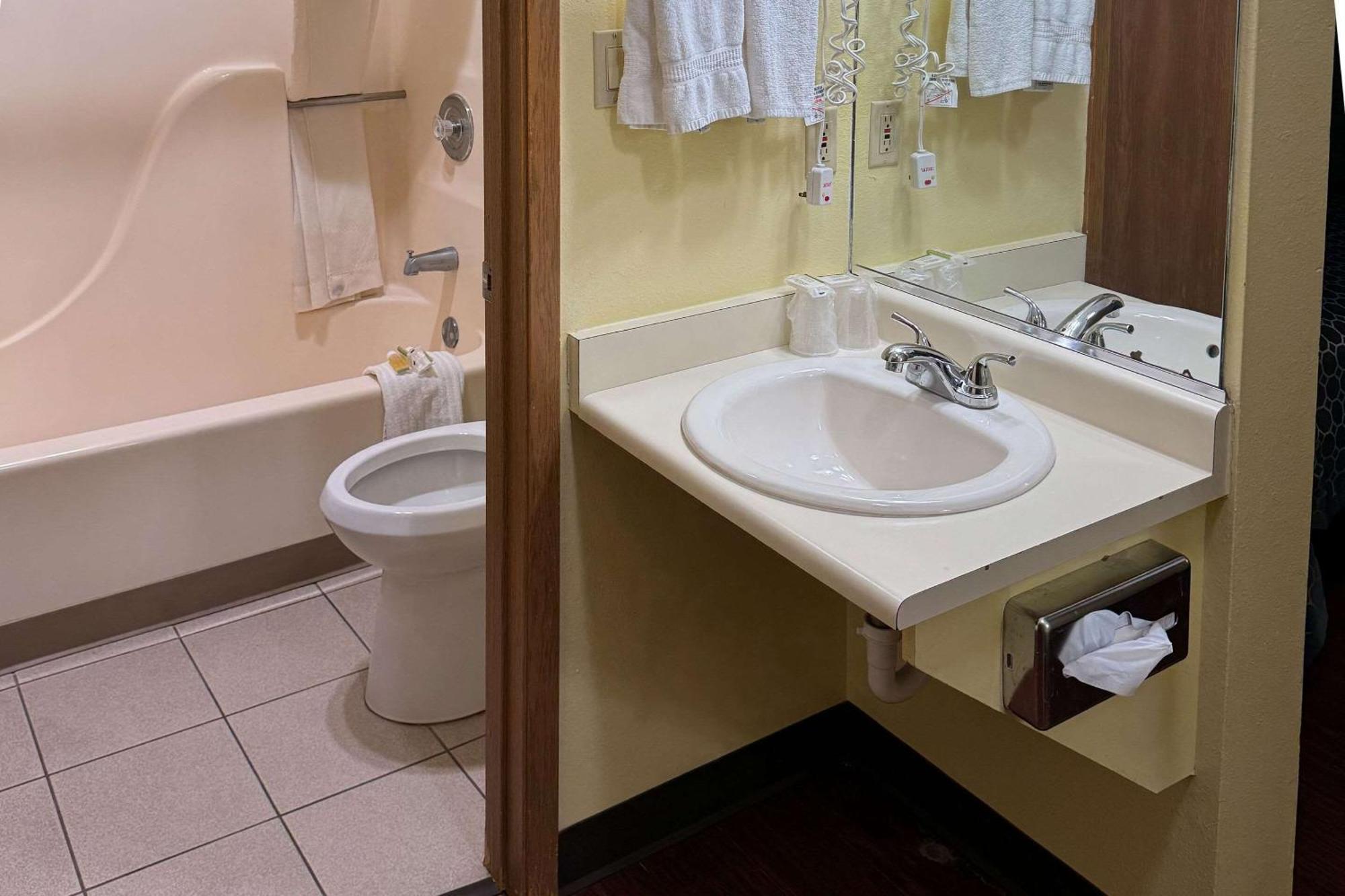 Rodeway Inn Moriarty Luaran gambar